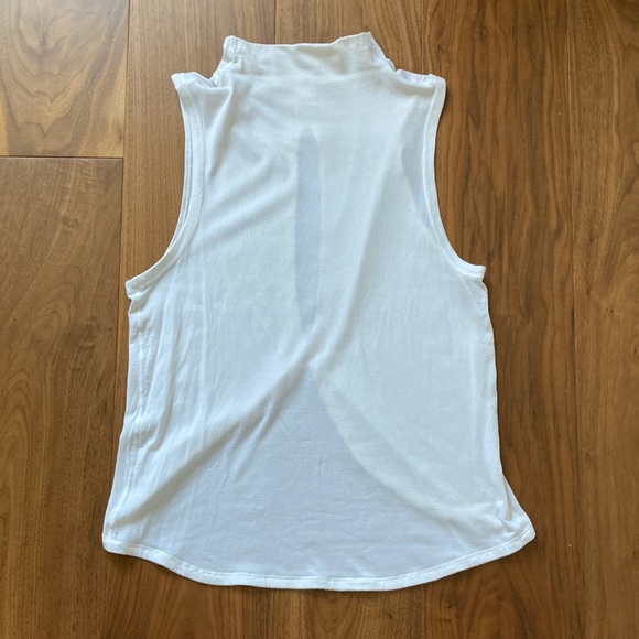 Lululemon Twist and Reach Mock Neck Tank - Picture 6 of 6